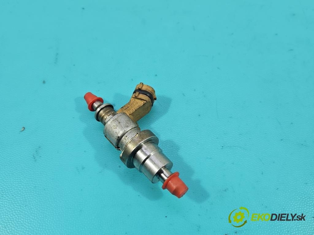 Toyota Rav4 III 2005-2012 2.2 D-CAT 177 HP manual 130 kW 2231 cm3 5- vstrek 23710-26011 (Vstrekovač paliva)