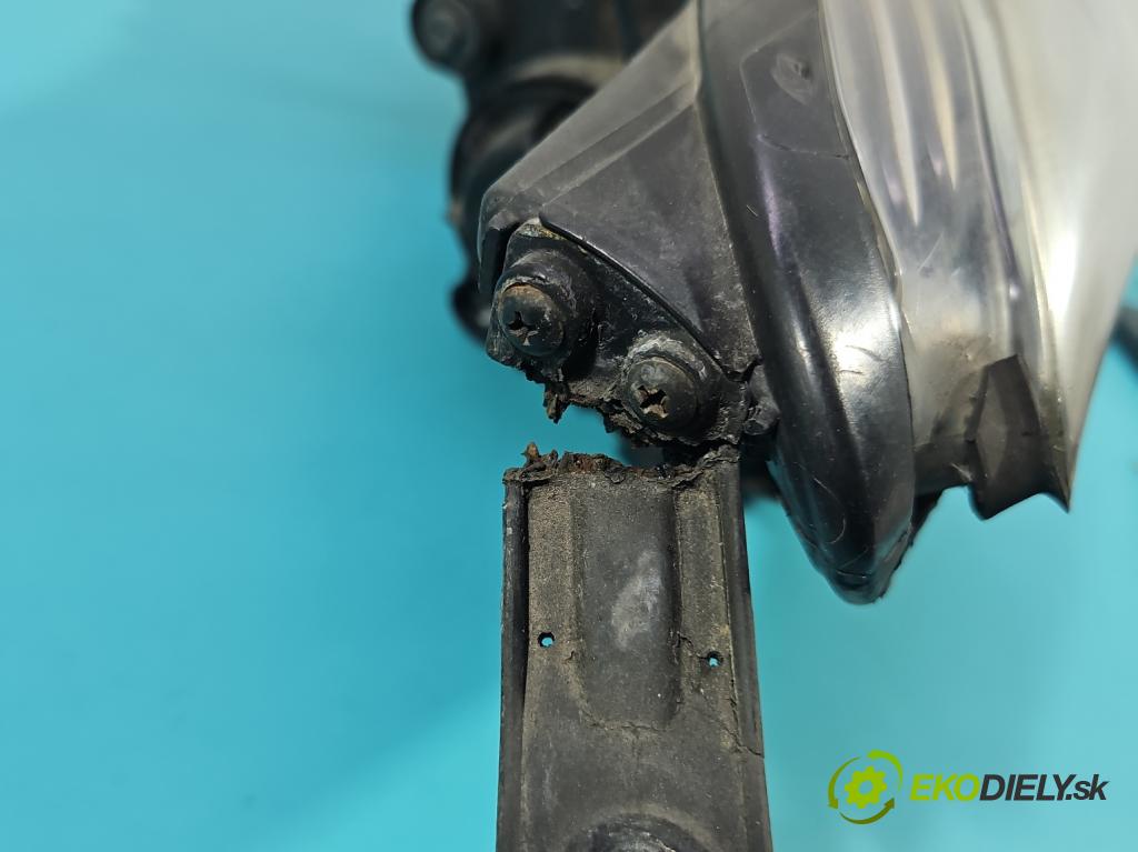 Hyundai I20 I 2008-2014 1.4 16V (G4FA) 101 HP automatic 74 kW 1396 cm3 5- Reflektor: pravý  (Svetlo predné pravé)