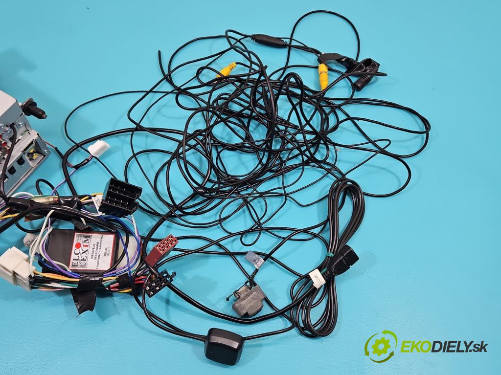 Suzuki SX4 S-Cross 2013-2021 1.6 16V 120 hp manual 88 kW 1586 cm3 5- Radio KENWOOD DNX4230BT