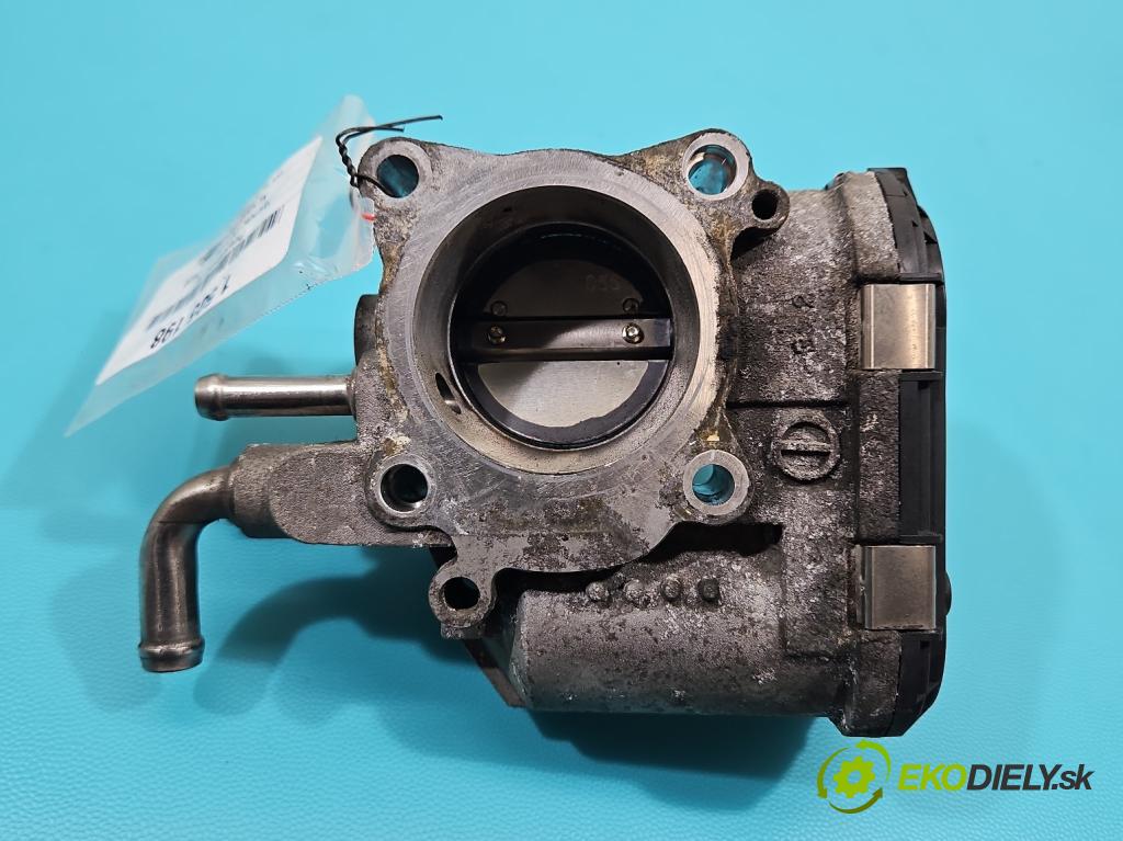 Hyundai i20 II 2014 -2020 1.2 16V 84KM manual 61,8 kW 1248 cm3 5- klapka 35100-04700 (Škrtiaca klapka)