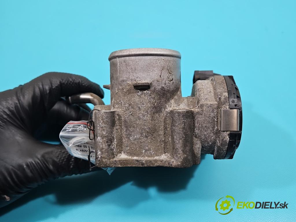 Hyundai i20 II 2014 -2020 1.2 16V 84KM manual 61,8 kW 1248 cm3 5- klapka 35100-04700 (Škrtiaca klapka)