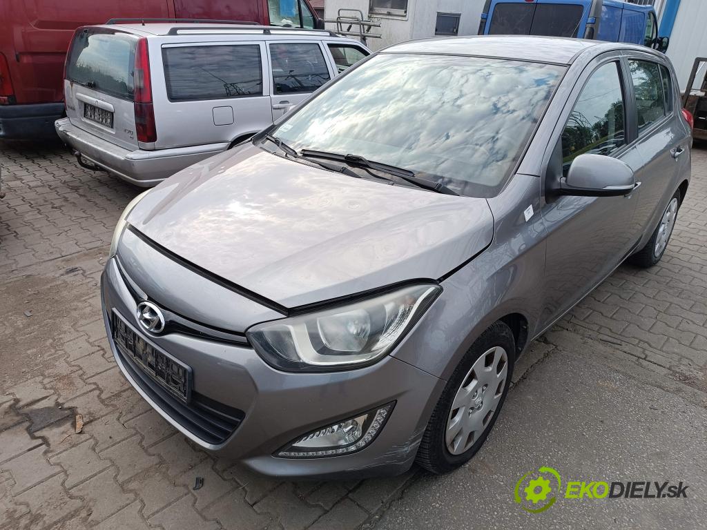 Hyundai I20 I 2008-2014 1.4 16V (G4FA) 101 hp automatic 74 kW 1396 cm3 5- nárazník přední  (Klika dveří ostatní)