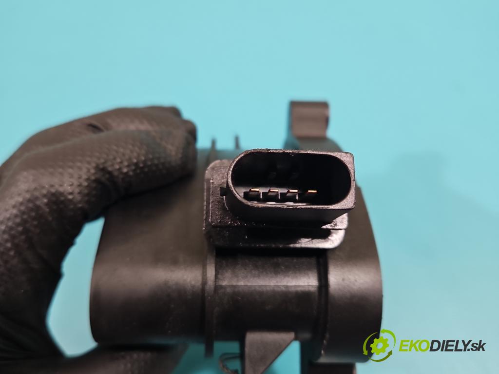 Bmw X3 E83 2003-2010 2.0d 150 HP manual 110 kW 1995 cm3 5- průtokoměr: 0928400504 (Váha vzduchu)