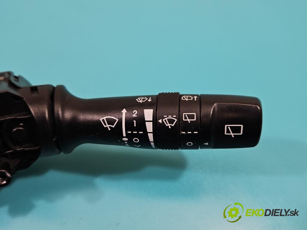 Hyundai I20 I 2008-2014 1.4 16V (G4FA) 101 HP automatic 74 kW 1396 cm3 5- prepínač komplex:  (Prepínacie páčky pod volantom)