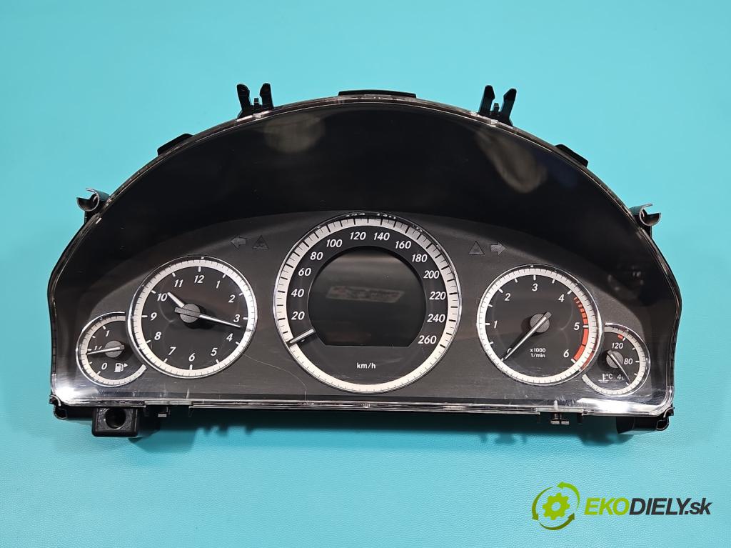 Mercedes E W212 2009-2016 2,2.0 CDI 136 HP automatic 100 kW 2143 cm3 5- prístrojovka/ budíky A2129004104 (Prístrojová doska)