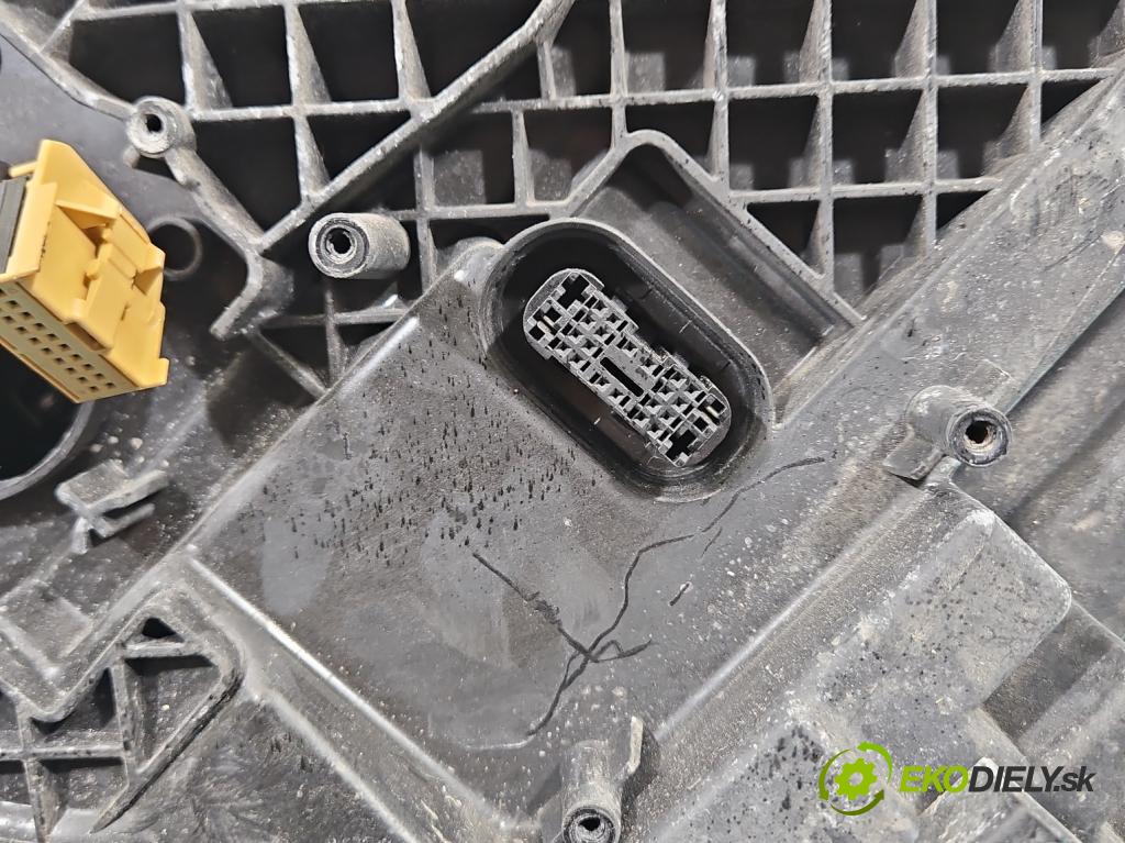 Skoda Superb III 2015-2024 2.0 tdi 190 HP automatic 140 kW 1968 cm3 5- Reflektor: pravý 3V1941016A (Svetlo predné pravé)