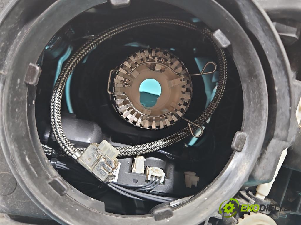 Skoda Superb III 2015-2024 2.0 tdi 190 HP automatic 140 kW 1968 cm3 5- Reflektor: pravý 3V1941016A (Svetlo predné pravé)