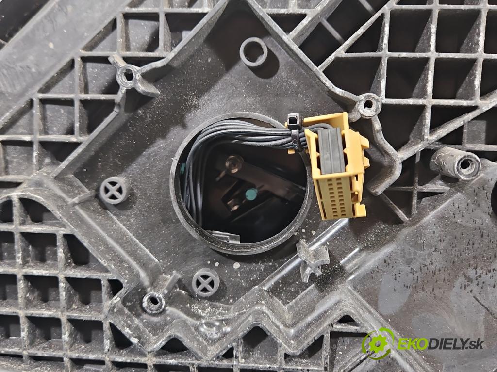 Skoda Superb III 2015-2024 2.0 tdi 190 HP automatic 140 kW 1968 cm3 5- Reflektor: pravý 3V1941016A (Svetlo predné pravé)