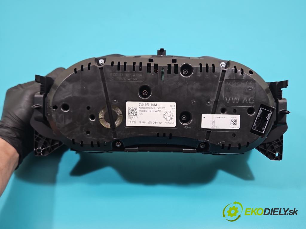 Skoda Superb III 2015-2024 2.0 tdi 190 HP automatic 140 kW 1968 cm3 5- prístrojovka/ budíky 3V0920741A (Prístrojová doska)