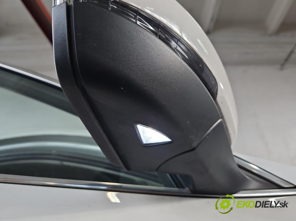 Skoda Superb III 2015-2024 2.0 tdi 190 hp automatic 140 kW 1968 cm3 5- zpětné zrcátko pravé  (Klika dveří ostatní)