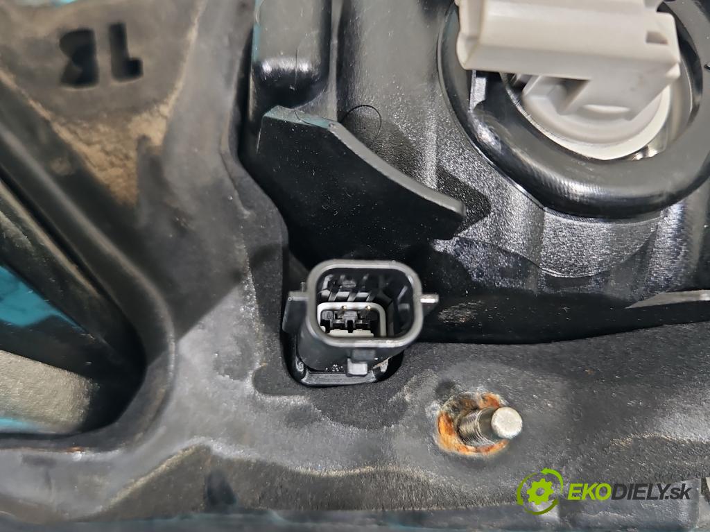 Nissan Qashqai II J11 2013-2021 1.6 dci 131 hp manual 96 kW 1598 cm3 5- světlo zadní levé  (Klika dveří ostatní)