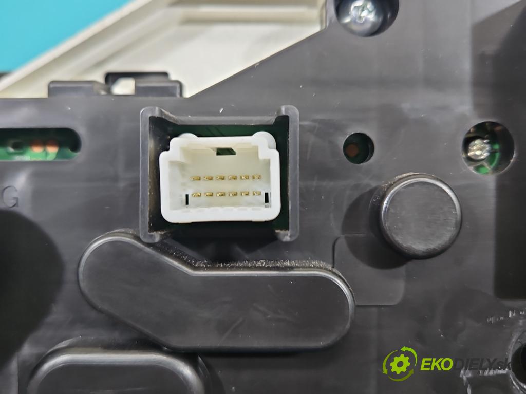 Nissan Qashqai II J11 2013-2021 1.6 dci 131 HP manual 96 kW 1598 cm3 5- prístrojovka/ budíky 4EL2A/DRF5 (Prístrojová doska)