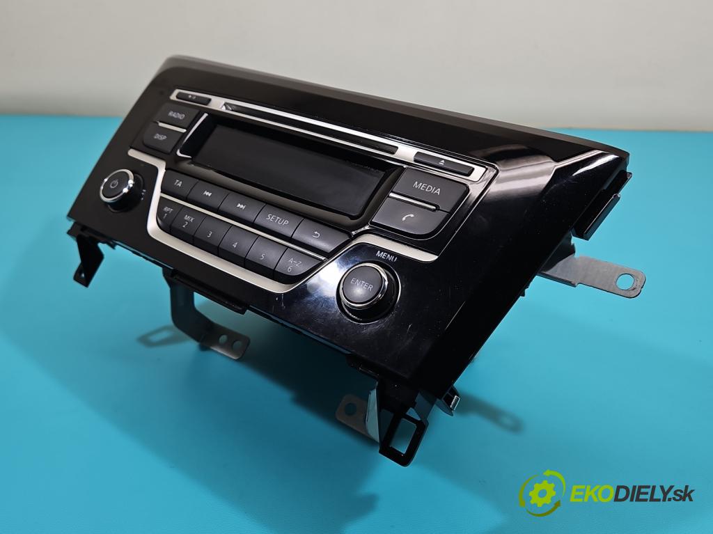 Nissan Qashqai II J11 2013-2021 1.6 dci 131 HP manual 96 kW 1598 cm3 5- Radio originál 28185-4CA0A