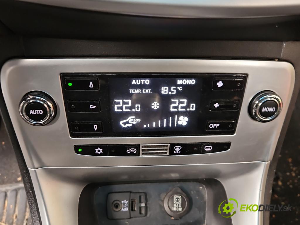 Lancia Delta III 2008-2014 1.4 T 120 hp manual 88 kW 1368 cm3 5- palubní deska panel topení 735487107