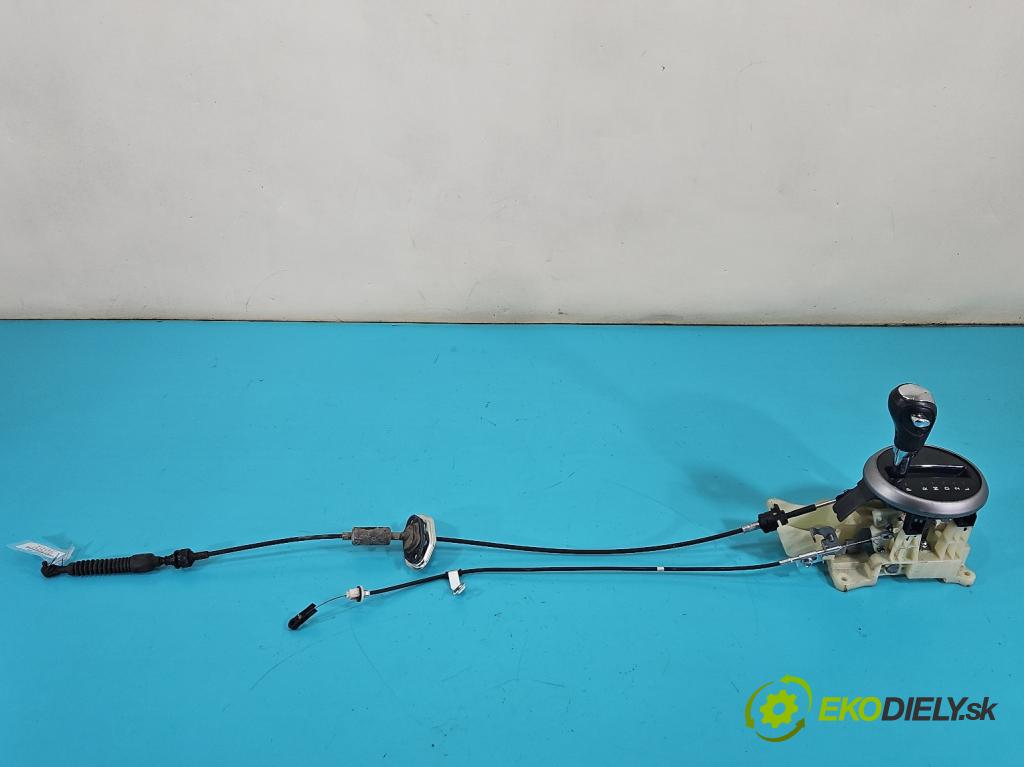 Hyundai I20 I 2008-2014 1.4 16V (G4FA) 101 HP automatic 74 kW 1396 cm3 5- Páka: Změny: stupeň,rýchlosť 46700-2MXXX (Rýchlostná páka (kulisa))