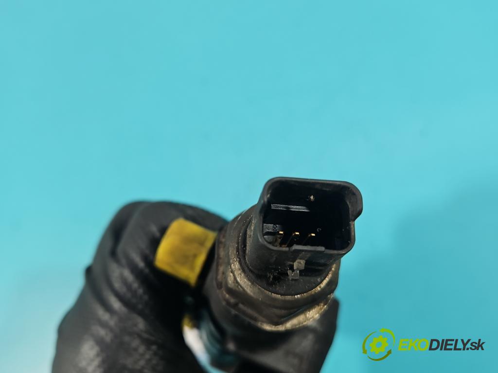 Citroen C5 I 2001-2008 1.6 hdi 109 HP automatic 80 kW 1560 cm3 5- lišta vstrekovacia 9654592680 (Vstrekovacia lišta)