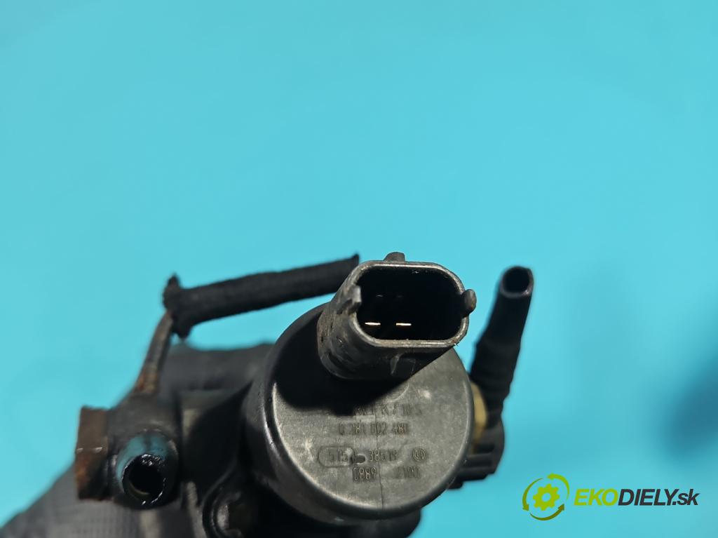 Kia Carens II 2002-2006 2.0 crdi 113 HP manual 83 kW 1991 cm3 5- lišta vstrekovacia 0445214026 (Vstrekovacia lišta)