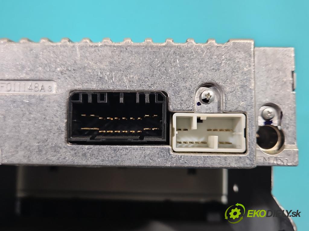 Suzuki Swift Mk6 2005-2010 1.3 16V 92 HP manual 67.5 kW 1328 cm3 5- Radio originál 39101-62J0