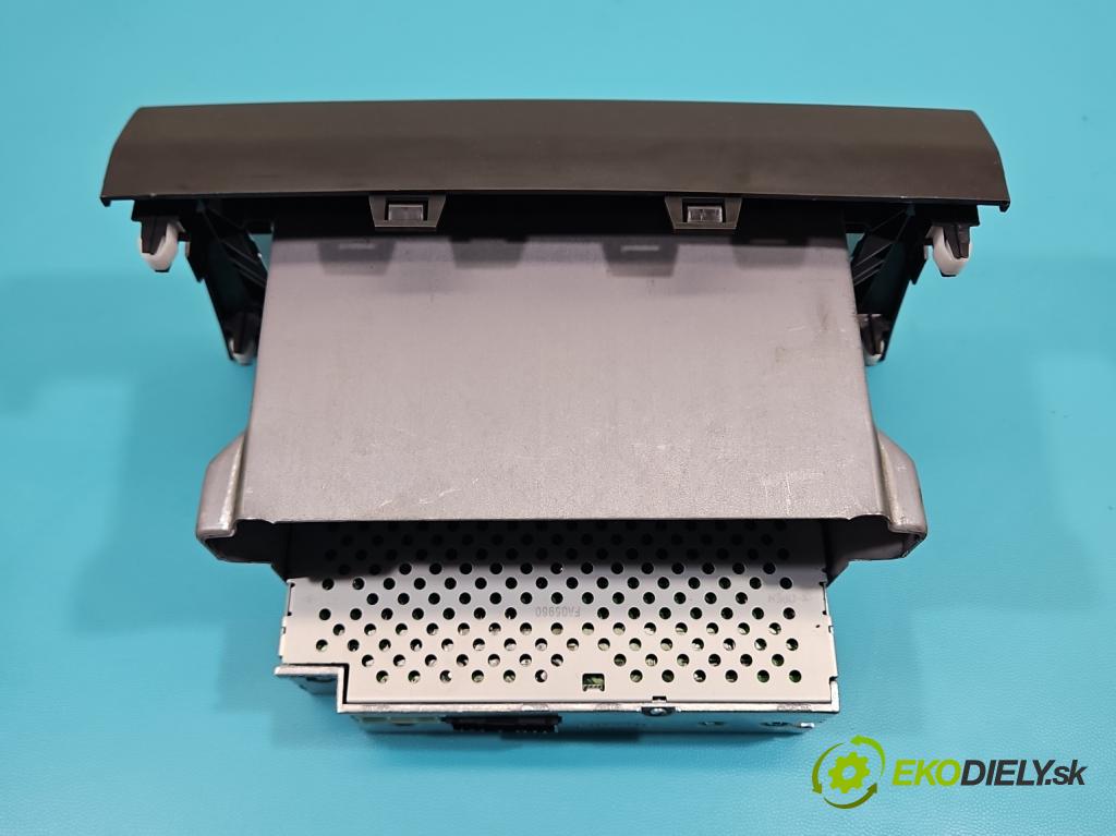 Suzuki Swift Mk6 2005-2010 1.3 16V 92 HP manual 67.5 kW 1328 cm3 5- Radio originál 39101-62J0