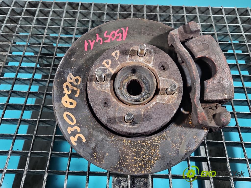 Kia Carens II 2002-2006 2.0 crdi 113 HP manual 83 kW 1991 cm3 5- náboj pravé  (Náboj kolesa)