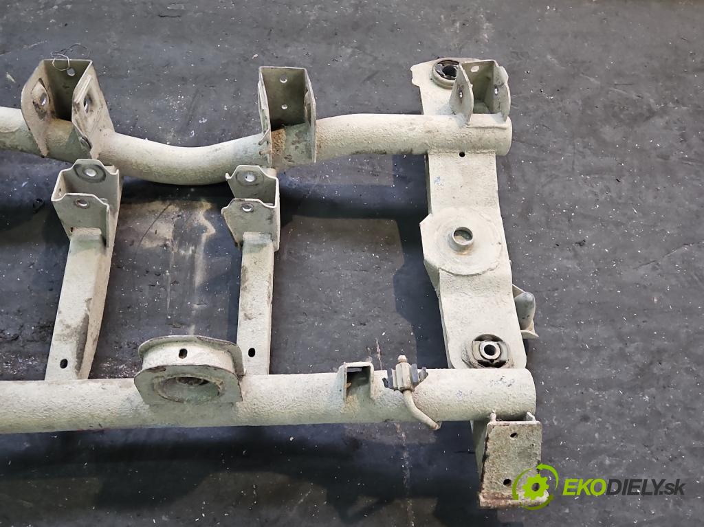 Renault Kangoo I 1998-2008 1.9 dci 80 hp manual 59 kW 1870 cm3 5- zadní výztuha  (Zadní výztuha)