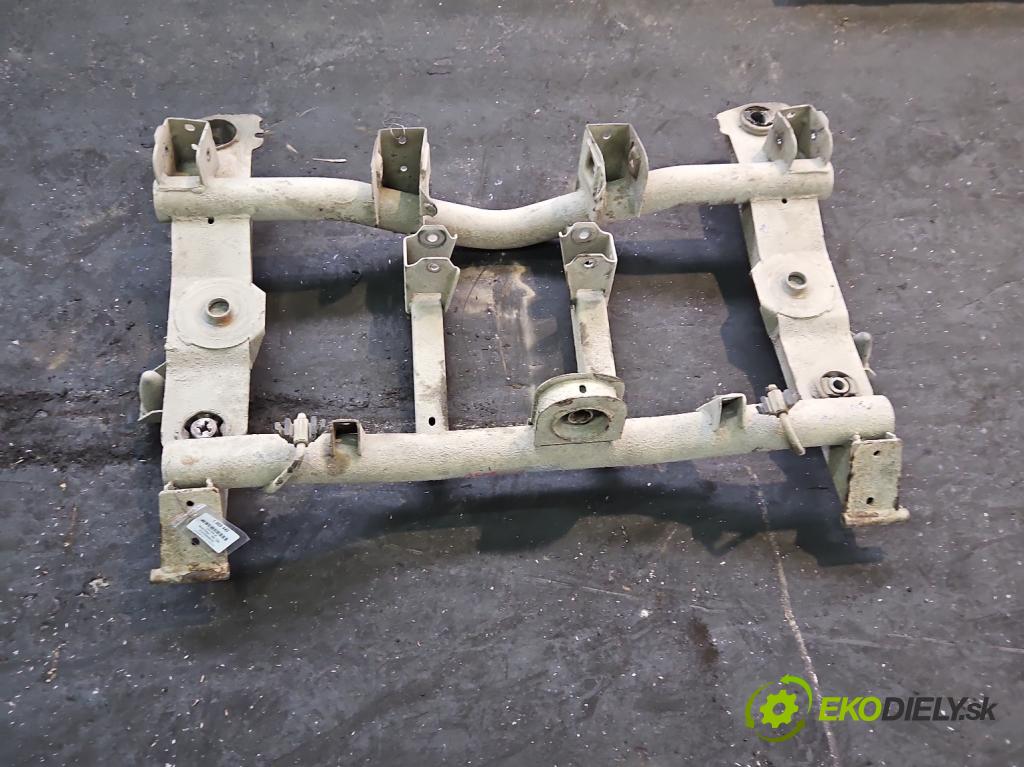 Renault Kangoo I 1998-2008 1.9 dci 80 hp manual 59 kW 1870 cm3 5- zadní výztuha  (Zadní výztuha)