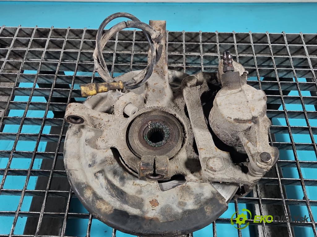 Renault Kangoo I 1998-2008 1.9 dci 80 HP manual 59 kW 1870 cm3 5- náboj ľavé  (Náboj kolesa)