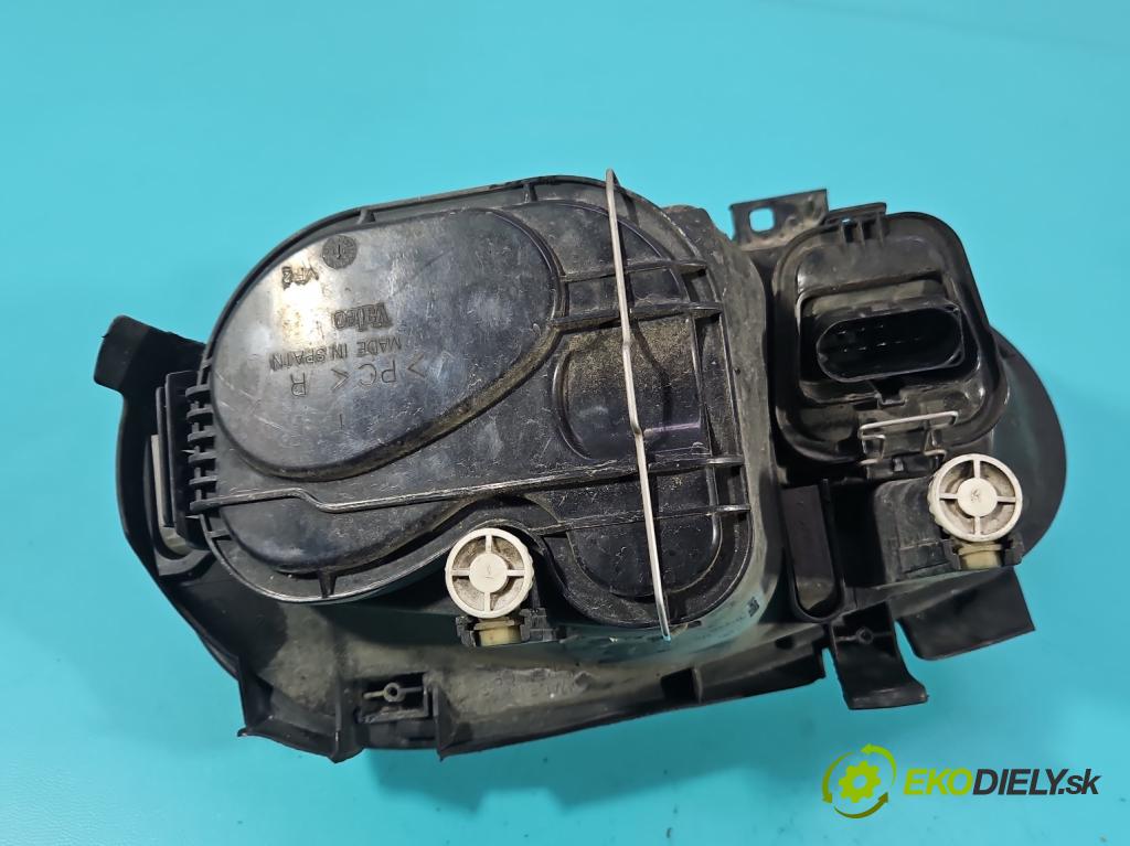 Vw Golf IV 1997-2003 1.4 16V 75 HP manual 55 kW 1390 cm3 5- Reflektor: pravý 1J1941016B (Svetlo predné pravé)
