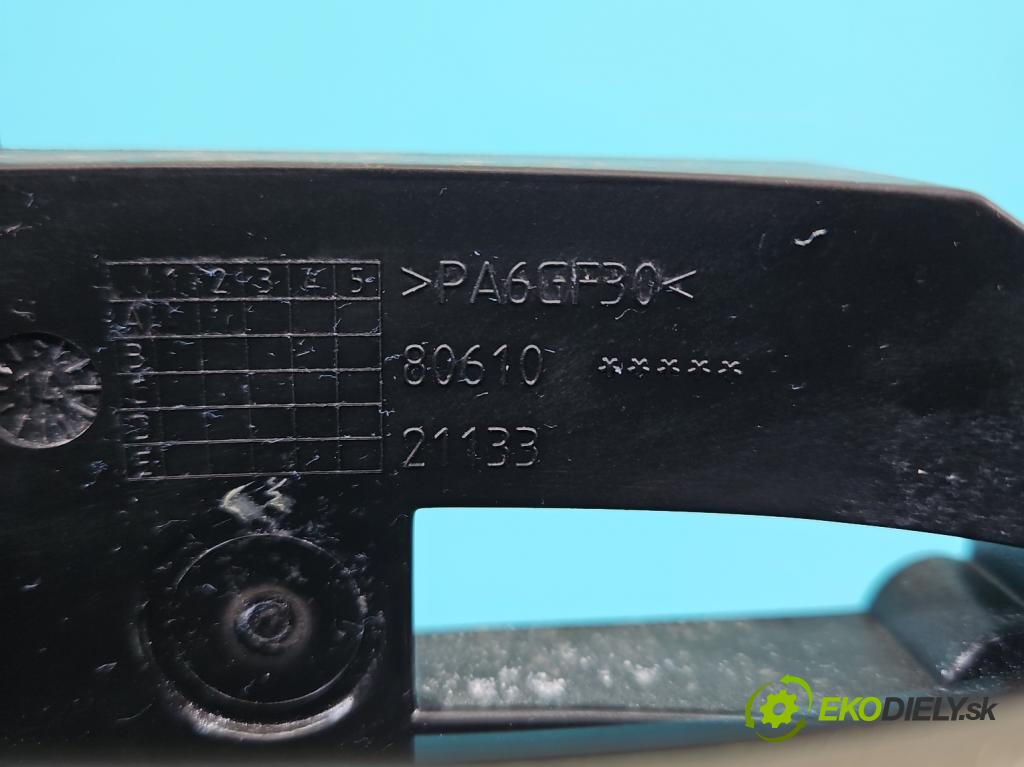 Nissan Qashqai II J11 2013-2021 1.6 dci 131 hp manual 96 kW 1598 cm3 5- klika přední pravé  (Klika dveří ostatní)