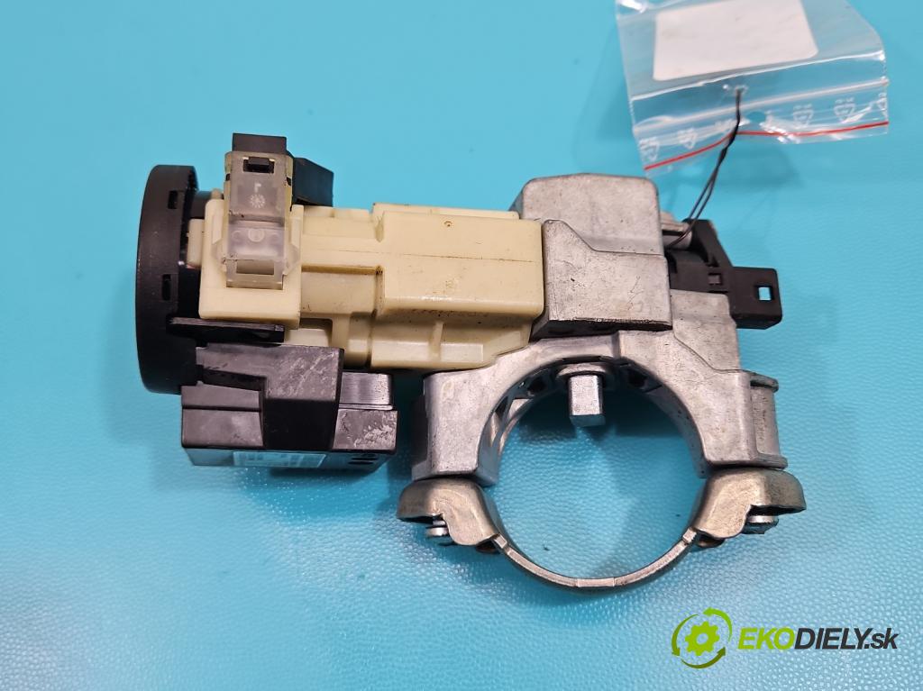 Nissan Qashqai II J11 2013-2021 1.6 dci 131 HP manual 96 kW 1598 cm3 5- Spínačka G4009B051 (Spínacia skrinka)