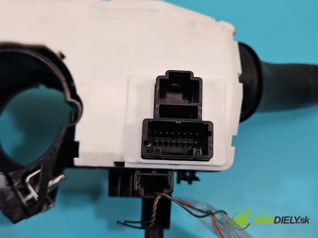 Nissan Qashqai II J11 2013-2021 1.6 dci 131 HP manual 96 kW 1598 cm3 5- prepínač komplex:  (Prepínacie páčky pod volantom)