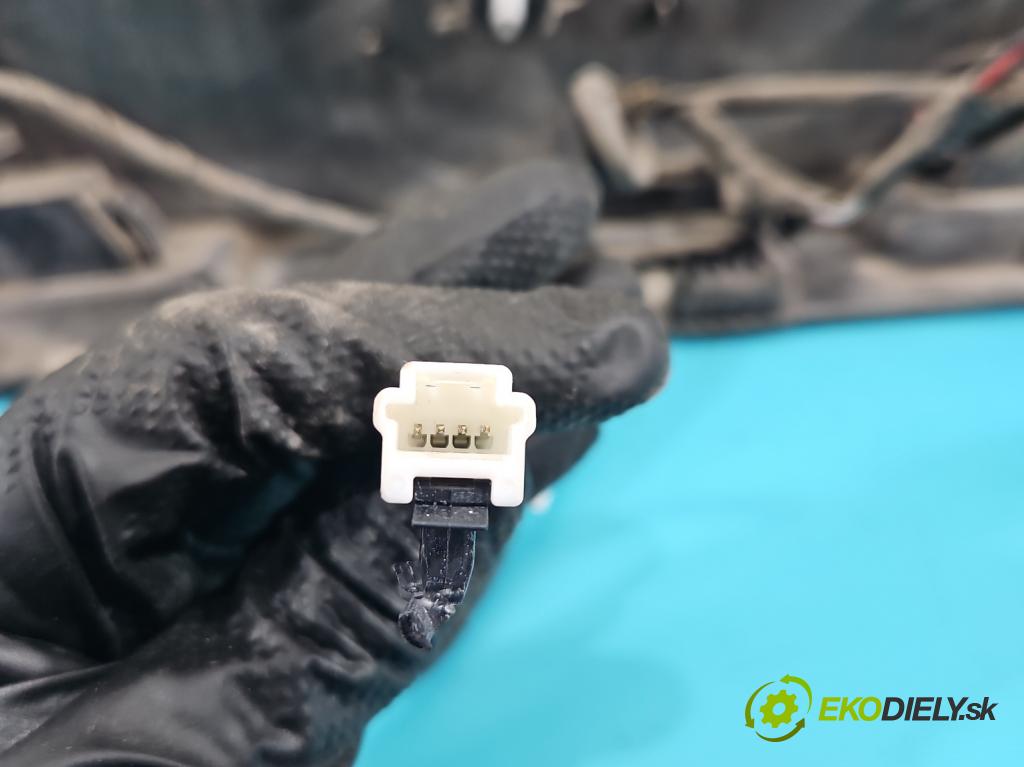 Nissan Qashqai II J11 2013-2021 1.6 dci 131 HP manual 96 kW 1598 cm3 5- rukoväť kufrové dvere zadné 240844EA0A