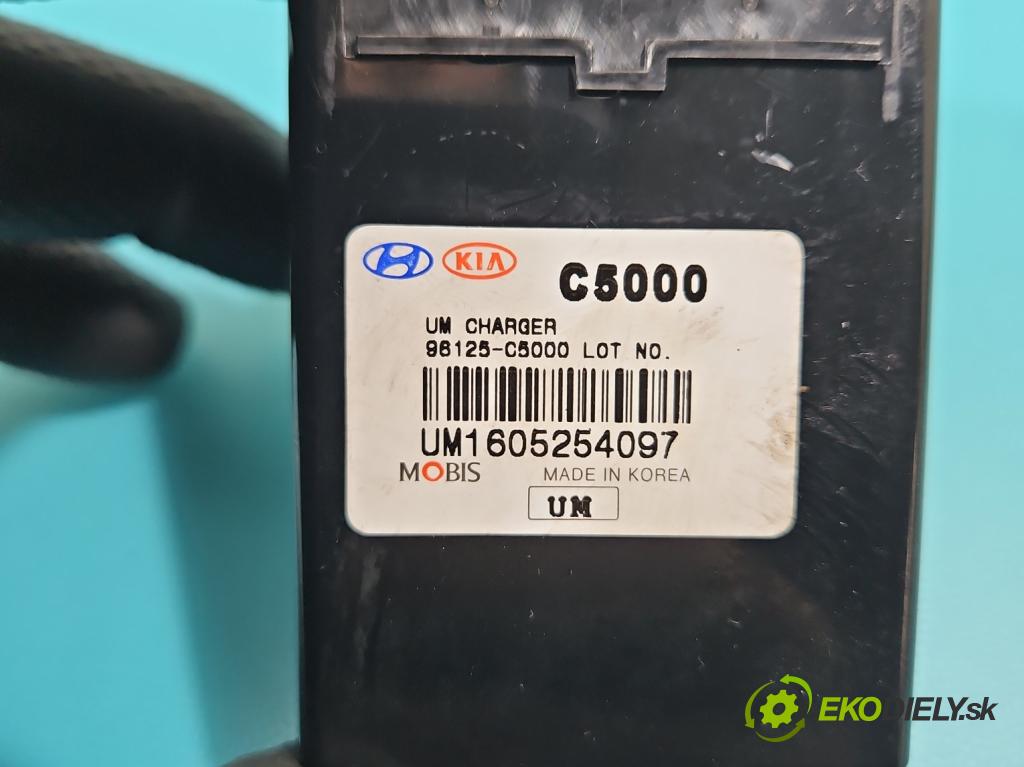 Kia Sorento III 2014-2020 2.0 crdi 185 hp automatic 136 kW 1999 cm3 5- zásuvka USB 98125-C5000
