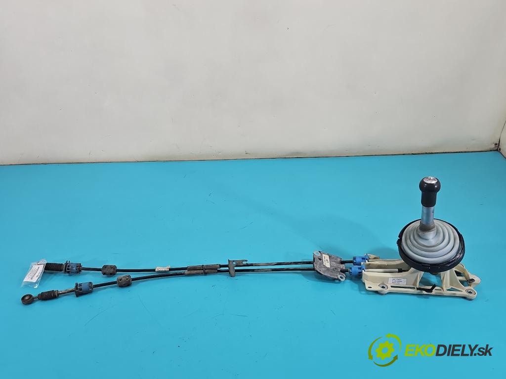 Mitsubishi Colt Z30 VI 2004-2012 1.3 16V 95 HP manual 70 kW 1332 cm3 5- Páka: Změny: stupeň,rýchlosť MN178047 (Rýchlostná páka (kulisa))