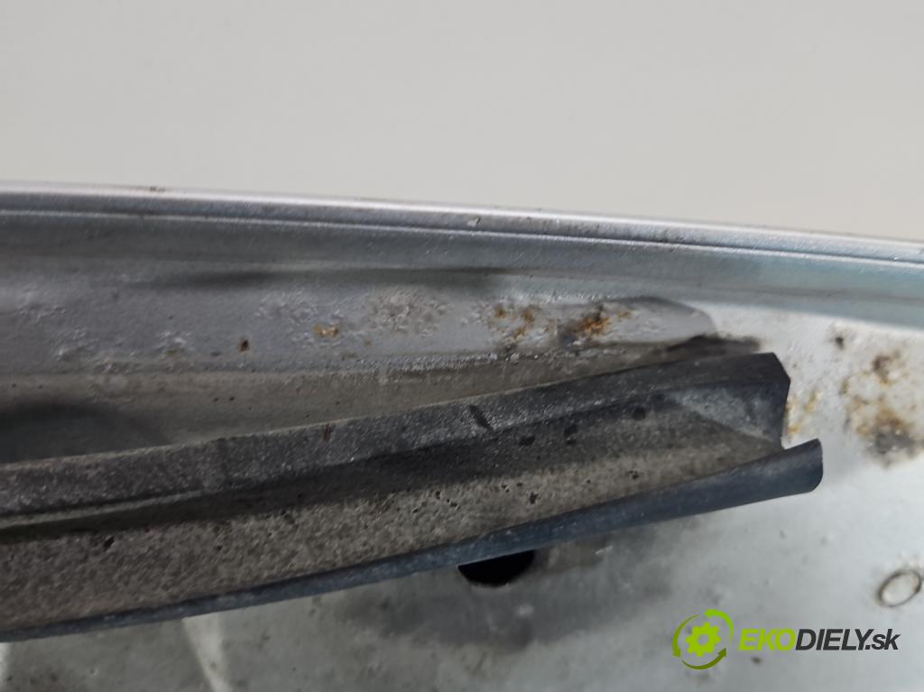 Mitsubishi Colt Z30 VI 2004-2012 1.3 16V 95 hp manual 70 kW 1332 cm3 5- kapota přední