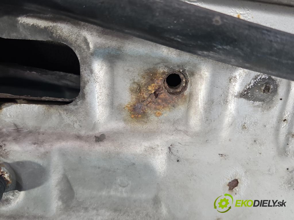 Mitsubishi Colt Z30 VI 2004-2012 1.3 16V 95 hp manual 70 kW 1332 cm3 5- kapota přední