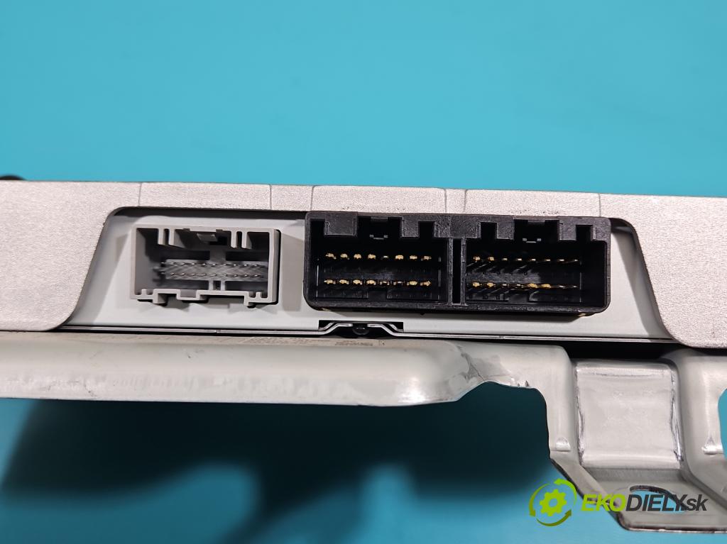 Ford Mondeo Mk5 2014-2022 2.0 tdci 179KM automatic 132 kW 1997 cm3 5- Zesilovač: MDS7TB849AA (Zosilňovač)