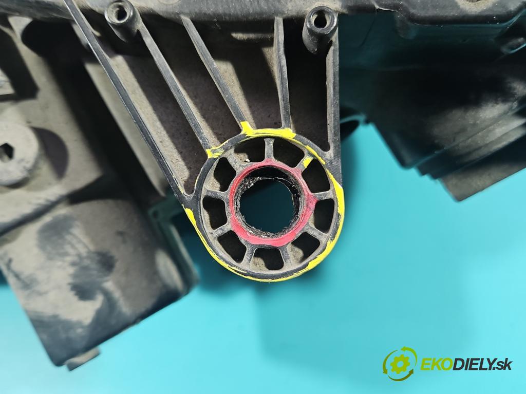 Mercedes E W212 2009-2016 2.2 CDI 136 HP automatic 100 kW 2143 cm3 5- Reflektor: pravý  (Svetlo predné pravé)