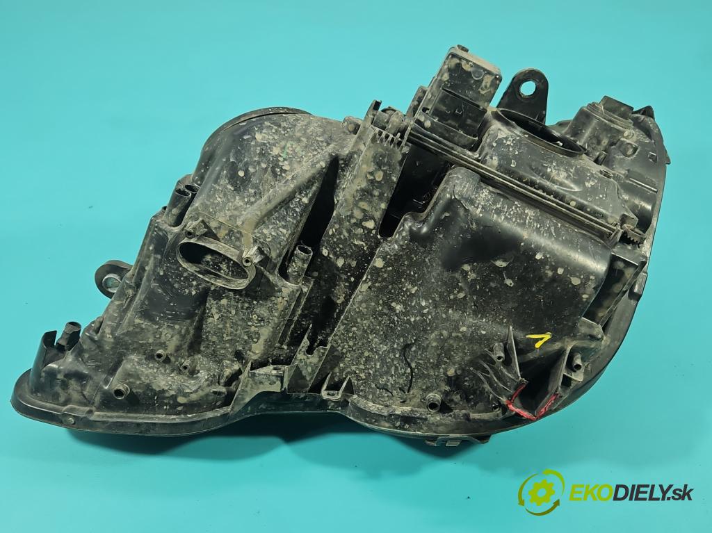 Mercedes E W212 2009-2016 2.2 CDI 136 HP automatic 100 kW 2143 cm3 5- Reflektor: pravý  (Svetlo predné pravé)