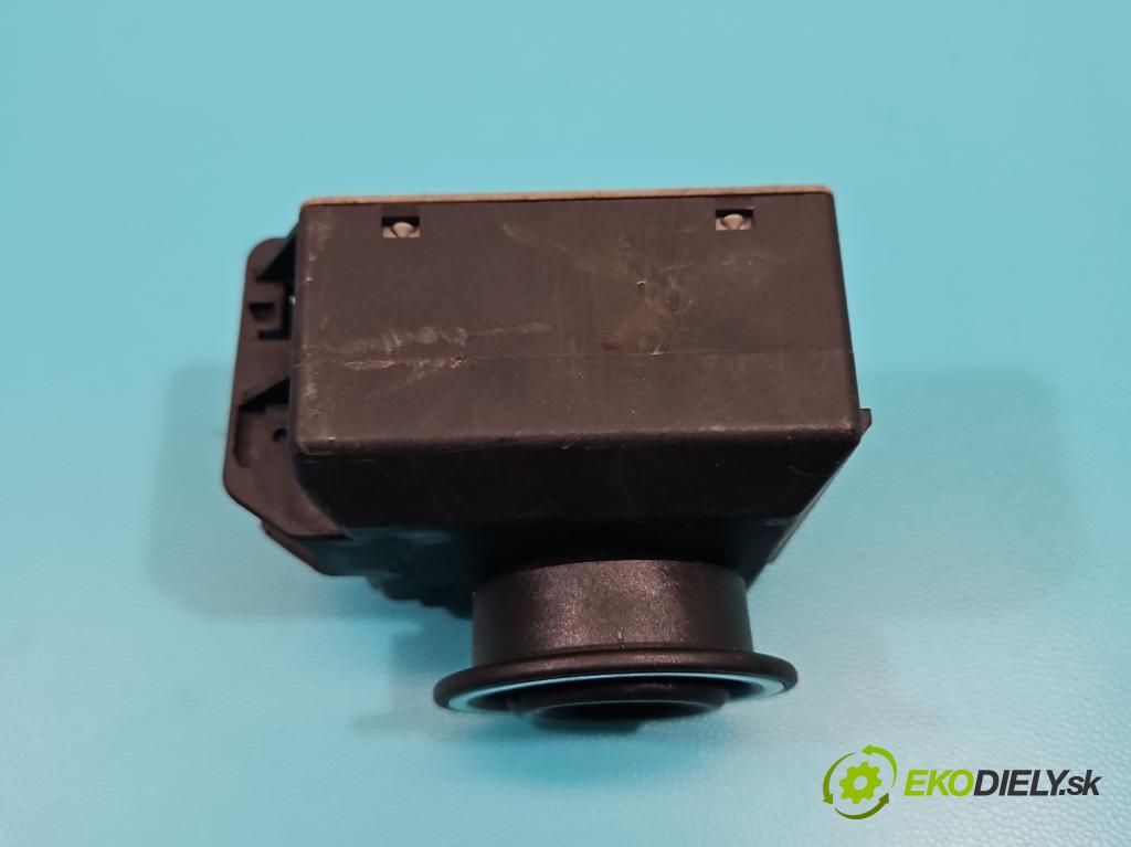 Mercedes E W212 2009-2016 2,2.0 CDI 136 HP automatic 100 kW 2143 cm3 5- Spínačka A2129056901 (Spínacia skrinka)