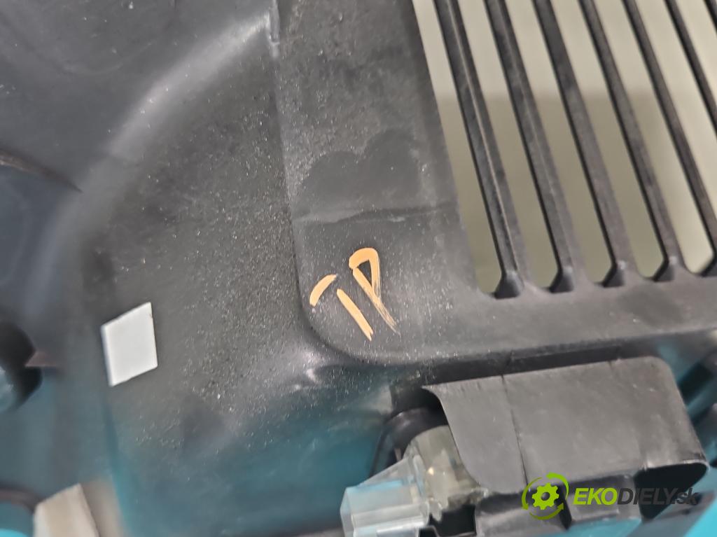 Suzuki SX4 S-Cross 2013-2021 1.6 16V 120 HP manual 88 kW 1586 cm3 5- Čalounictví: kufra: pravé 76271-61M0