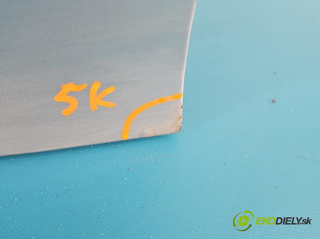 Vw Golf V 2003-2009 1.9 tdi 105 HP manual 77 kW 1896 cm3 5- dvere predné ľavé  (Kľučka dverí ostatné)
