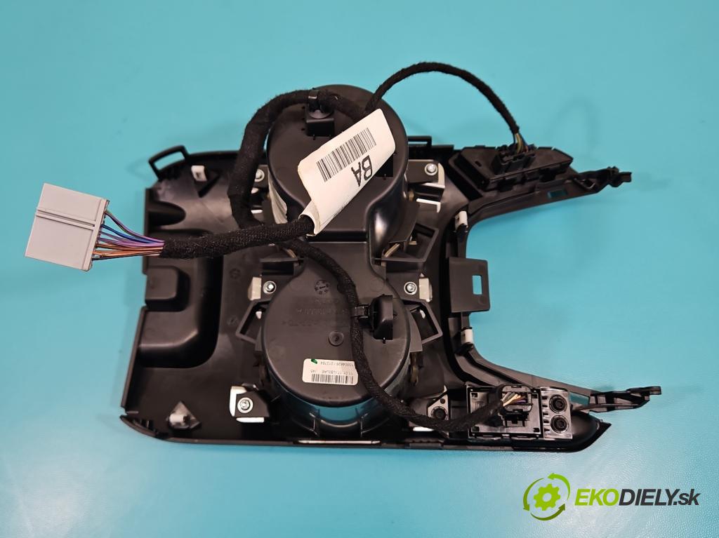 Ford Mondeo Mk5 2014-2022 2.0 tdci 179KM automatic 132 kW 1997 cm3 5- Rukojeť: na nápoje: DG9T13D734CCW (Držiak (úchyt) na nápoje)