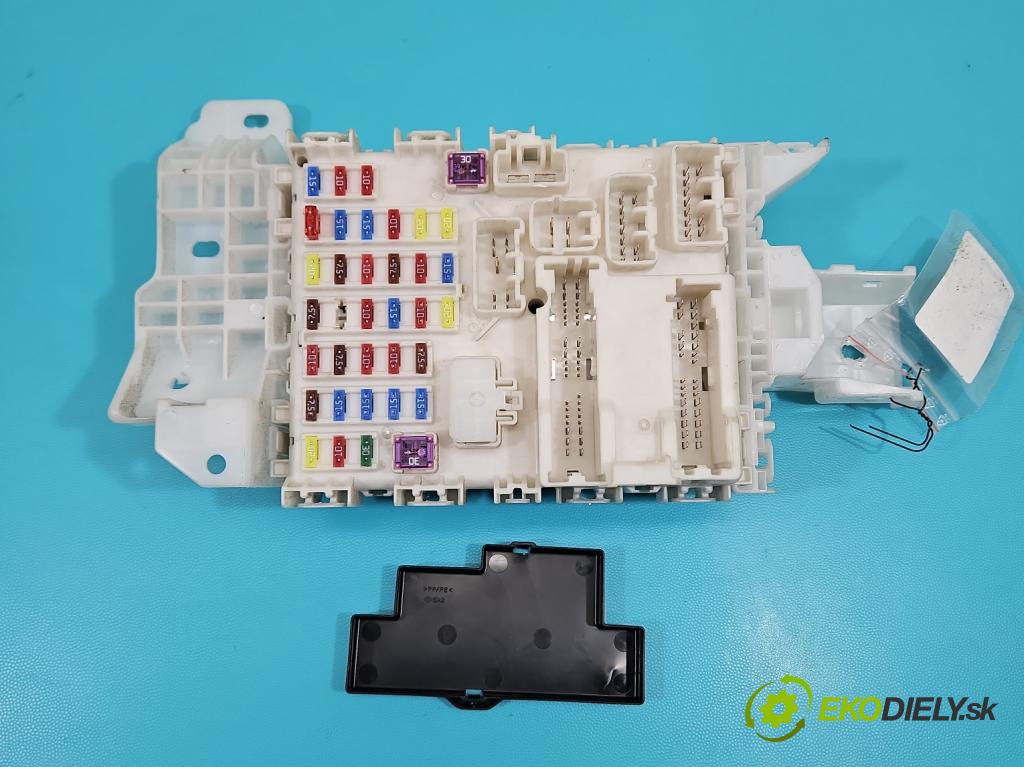 Suzuki SX4 S-Cross 2013-2021 1.6 16V 120 hp manual 88 kW 1586 cm3 5- skříňka pojistková AA10-2667 (Pojistková skříňka)