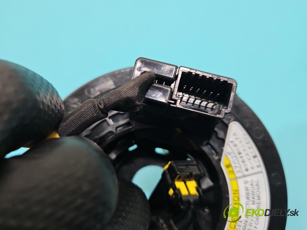 Suzuki SX4 S-Cross 2013-2021 1.6 16V 120 hp manual 88 kW 1586 cm3 5- Páska: airbag  (Airbag)