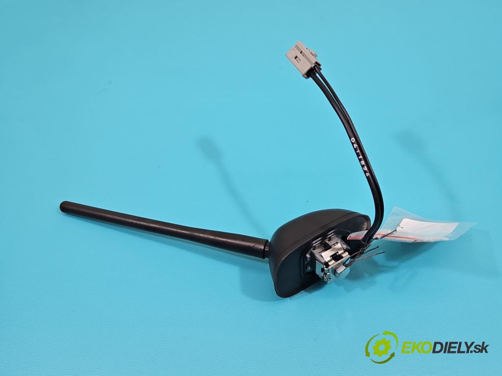 Suzuki SX4 S-Cross 2013-2021 1.6 16V 120 hp manual 88 kW 1586 cm3 5- Antena