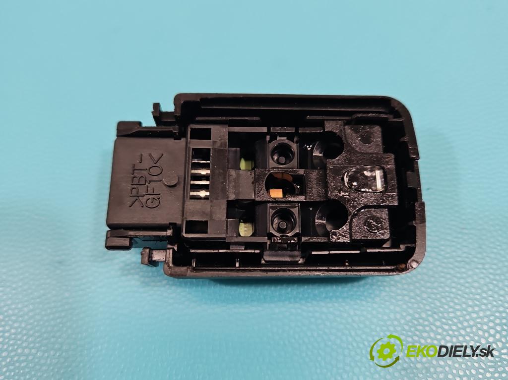 Suzuki SX4 S-Cross 2013-2021 1.6 16V 120 HP manual 88 kW 1586 cm3 5- snímač déšť: (Snímač dažďa)