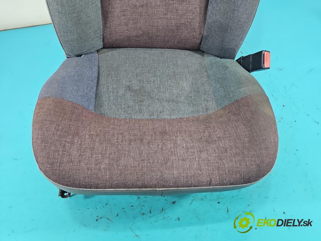 Renault Kangoo I 1998-2008 1.9 dci 80 HP manual 59 kW 1870 cm3 5- Sedačka pravý (Sedadlo)