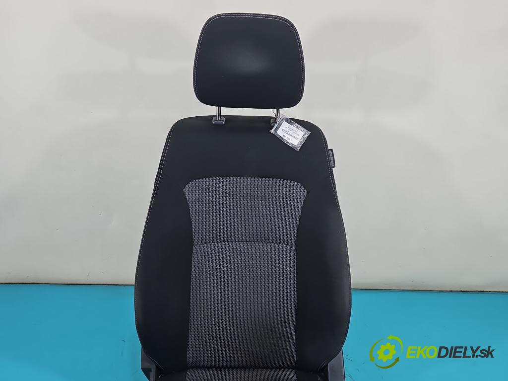 Suzuki SX4 S-Cross 2013-2021 1.6 16V 120 HP manual 88 kW 1586 cm3 5- Sedačka ľavý  (Sedadlo)