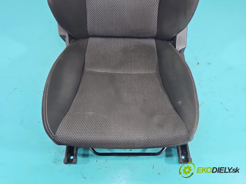 Suzuki SX4 S-Cross 2013-2021 1.6 16V 120 HP manual 88 kW 1586 cm3 5- Sedačka ľavý  (Sedadlo)